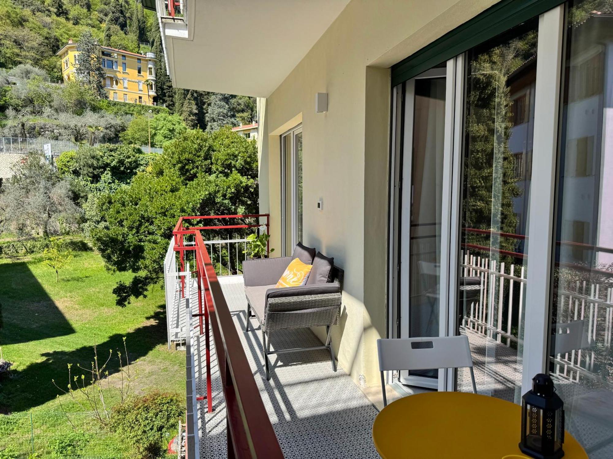 New Apartment In Historical Center Near Lake リーヴァ・デル・ガルダ エクステリア 写真
